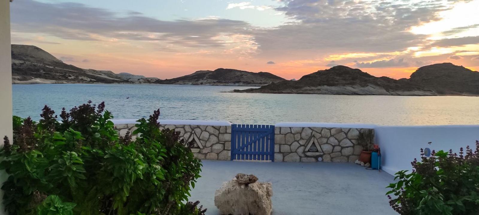 Seaside Residence Kiki Prassa,Kímolos Dış mekan fotoğraf